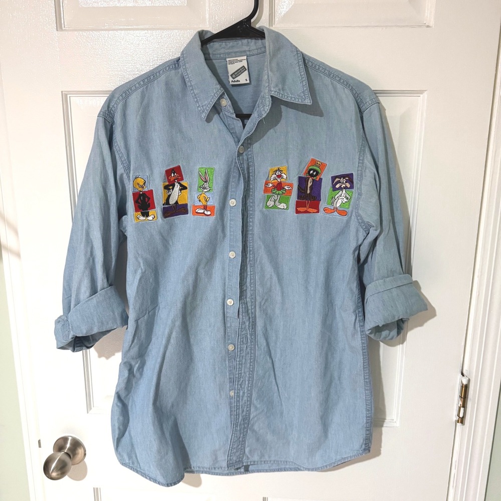 Vintage Warner Bros Studio‎ Store Vintage Looney Tunes Denim Button Down Shirt